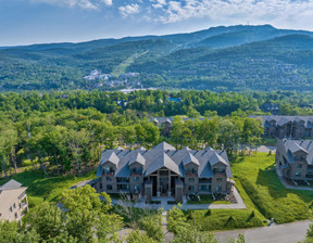 Mieszkanie na sprzedaż, Kanada Mont-Tremblant 1040 Allée de Verbier, Mont-Tremblant, QC J8E1C6, CA, 653 881 dolar (2 733 222 zł), 108 m2, 98587336