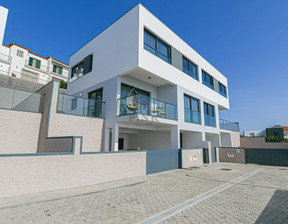 Dom na sprzedaż, Portugalia Santa Cruz, 540 589 dolar (2 178 574 zł), 163,71 m2, 93026744