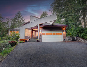Dom na sprzedaż, Kanada Central Saanich 8152 Woodwyn Terr, 1 533 819 dolar (6 043 246 zł), 449,28 m2, 97838096