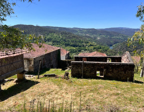 Dom na sprzedaż, Portugalia Santa Cruz Da Trapa E São Cristóvão De Lafões, 137 078 dolar (560 651 zł), 550 m2, 97374541