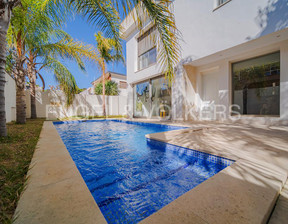 Dom na sprzedaż, Hiszpania Alicante 6 C. de las Redes, 1 056 261 dolar (4 214 483 zł), 240 m2, 95845171