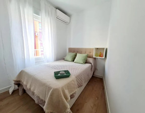 Kawalerka do wynajęcia, Hiszpania Madrid Calle de Embajadores, 859 dolar (3326 zł), 55 m2, 96040033