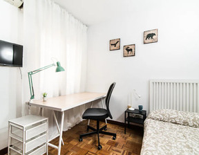 Kawalerka do wynajęcia, Hiszpania Madrid Calle de Juan Bravo, 823 dolar (3185 zł), 133 m2, 97862090