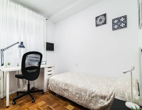 Kawalerka do wynajęcia, Hiszpania Madrid Calle de Juan Bravo, 583 dolar (2386 zł), 133 m2, 97887944