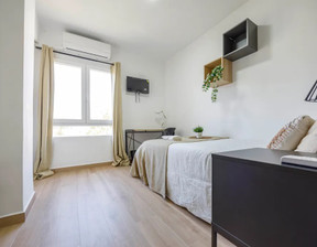 Kawalerka do wynajęcia, Hiszpania Valencia Carrer del Doctor Vicent Zaragoza, 598 dolar (2444 zł), 180 m2, 98924250