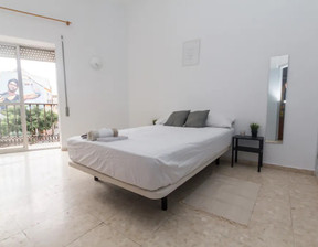 Kawalerka do wynajęcia, Hiszpania Málaga Calle Lagunillas, 576 dolar (2354 zł), 120 m2, 98923879