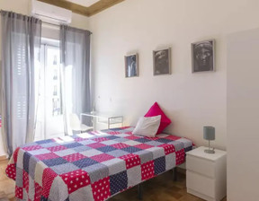 Kawalerka do wynajęcia, Hiszpania Madrid Calle de San Bernardo, 757 dolar (2930 zł), 260 m2, 92839216