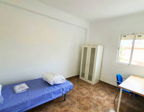 Kawalerka do wynajęcia, Hiszpania Valencia Carrer dels Jurats, 365 dolar (1491 zł), 90 m2, 93518287