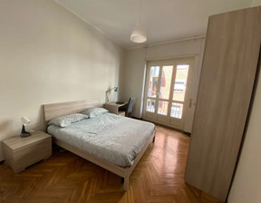 Kawalerka do wynajęcia, Włochy Turin Via Federico Ozanam, 610 dolar (2448 zł), 120 m2, 90206552