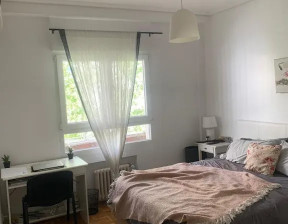 Kawalerka do wynajęcia, Hiszpania Madrid Plaza de José Moreno Villa, 781 dolar (3266 zł), 148 m2, 90217090