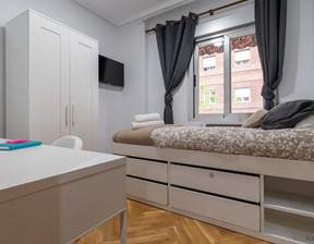 Kawalerka do wynajęcia, Hiszpania Madrid Calle de Ríos Rosas, 577 dolar (2234 zł), 160 m2, 90212911