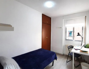 Kawalerka do wynajęcia, Hiszpania Madrid Calle de Santa María Reina, 547 dolar (2286 zł), 86 m2, 90236999