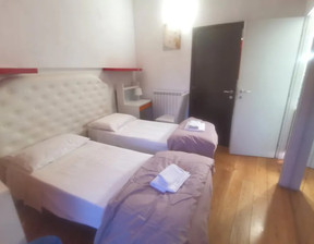 Kawalerka do wynajęcia, Włochy Florence Via Sant'Agostino, 315 dolar (1264 zł), 90 m2, 92302489