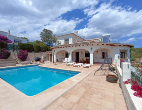 Dom na sprzedaż, Hiszpania Moraira El Portet, 753 865 dolar (2 894 841 zł), 223 m2, 99855554