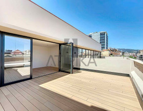 Mieszkanie na sprzedaż, Hiszpania Barcelona Eixample - La Dreta de l'Eixample, 2 568 572 dolar (10 351 346 zł), 215 m2, 98818331