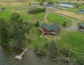 Dom na sprzedaż, Kanada British Colombia Cariboo Hwy , 3 097 283 dolar (12 203 296 zł), 1000 m2, 95645549