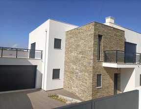 Dom na sprzedaż, Portugalia Sobral De Monte Agraço, 549 030 dolar (2 212 591 zł), 201 m2, 97374572