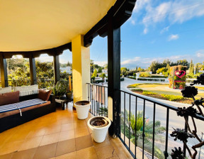 Mieszkanie na sprzedaż, Hiszpania Marbella, 460 422 dolar (1 837 082 zł), 176 m2, 86501719