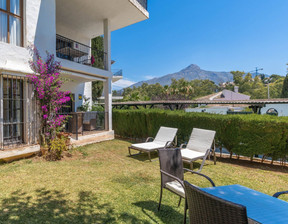 Mieszkanie na sprzedaż, Hiszpania Marbella Avenida Valle del Golf, 529 892 dolar (2 167 258 zł), 112 m2, 83932470