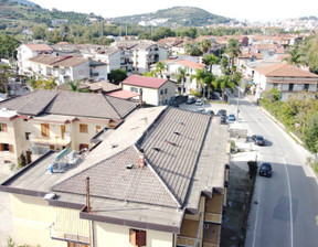 Mieszkanie na sprzedaż, Włochy Agropoli Via Frascinelle,, 59 426 dolar (243 051 zł), 346 m2, 90681387