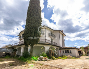 Dom na sprzedaż, Włochy San Cesareo Via del Fontanile, 411 671 dolar (1 642 568 zł), 337 m2, 96287876