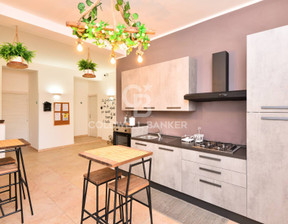 Mieszkanie na sprzedaż, Włochy Lecce Via Cesare Battisti, 406 254 dolar (1 633 143 zł), 205 m2, 83916858