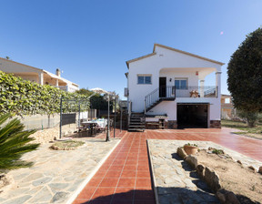 Dom na sprzedaż, Hiszpania El Papagai 22 Carrer del Lloret d'Australia, 198 077 dolar (780 422 zł), 125 m2, 96967421