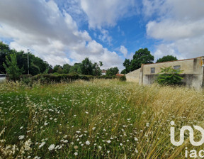 Działka na sprzedaż, Francja Verines, 26 363 dolar (107 825 zł), 200 m2, 102307408