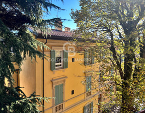 Mieszkanie na sprzedaż, Włochy Bologna Via Savenella, 514 093 dolar (2 066 654 zł), 152 m2, 95267545