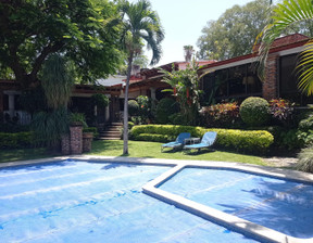 Dom na sprzedaż, Meksyk Cuernavaca Privada de la Pradera, 433 678 dolar (1 743 384 zł), 461 m2, 99817946