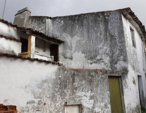 Dom na sprzedaż, Portugalia Torres Novas Torres Novas (São Pedro), Lapas e Ribeira Branca, 27 121 dolar (109 299 zł), 140 m2, 93966130