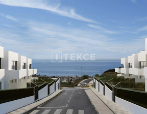Dom na sprzedaż, Hiszpania Málaga Rincón de la Victoria, Torre de Benagalbón, 687 924 dolar (2 710 421 zł), 212 m2, 94745412