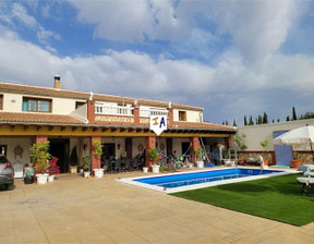 Dom na sprzedaż, Hiszpania Malaga, Mollina 39E Calle Sierra de la Camorra, 450 247 dolar (1 814 496 zł), 380 m2, 98719362