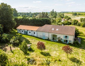 Dom na sprzedaż, Francja Jonzac, 342 992 dolar (1 402 838 zł), 197 m2, 102027055