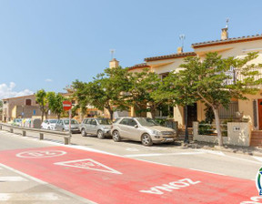 Dom na sprzedaż, Hiszpania Girona Sant Pere Pescador, 221 806 dolar (909 403 zł), 111 m2, 97841717