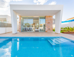 Dom na sprzedaż, Hiszpania Alicante, Torrevieja La Siesta-El Salado-Torreta, 572 330 dolar (2 197 747 zł), 111 m2, 98875630