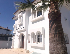 Dom na sprzedaż, Hiszpania Marbella Marbella - Puerto Banus, 1 327 412 dolar (5 097 262 zł), 281 m2, 100808484