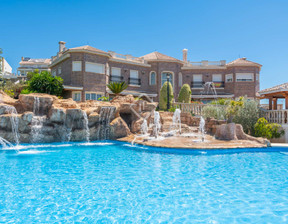 Dom na sprzedaż, Hiszpania Málaga, 3 857 578 dolar (15 546 040 zł), 2148 m2, 84368284