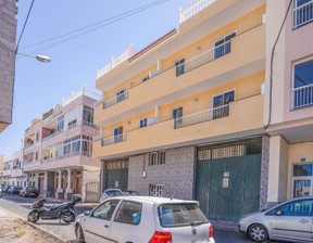 Mieszkanie na sprzedaż, Hiszpania Santa Cruz De Tenerife, 124 585 dolar (497 093 zł), 64 m2, 96054646
