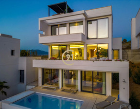 Dom na sprzedaż, Hiszpania Málaga, 1 142 825 dolar (4 605 584 zł), 389 m2, 96056910